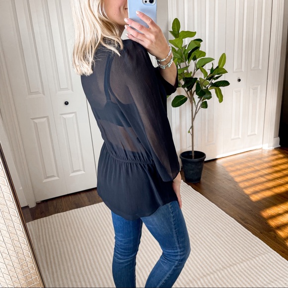 Aritzia Babaton 100% Silk Faux Wrap Long Sleeve Blouse Black L - Picture 3 of 6